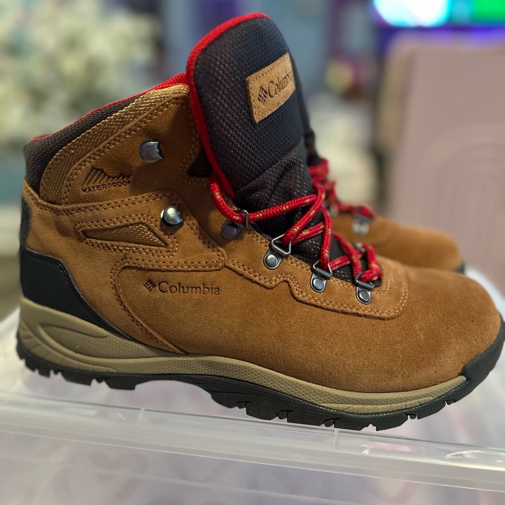 Columbia Hiking Boots